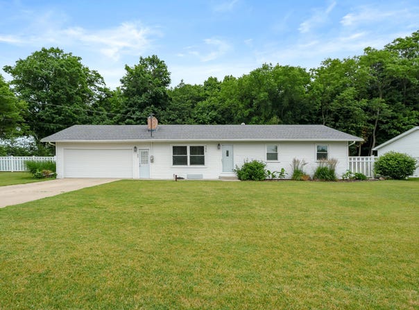 366 Dotson Drive, Sherwood, MI 49089