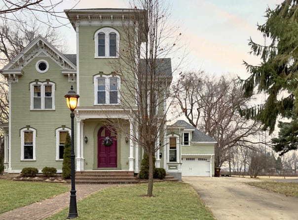 629 E Locust Street, LANARK, IL 61046