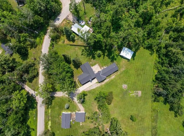 7726 LAKE, ALANSON, MI 49706