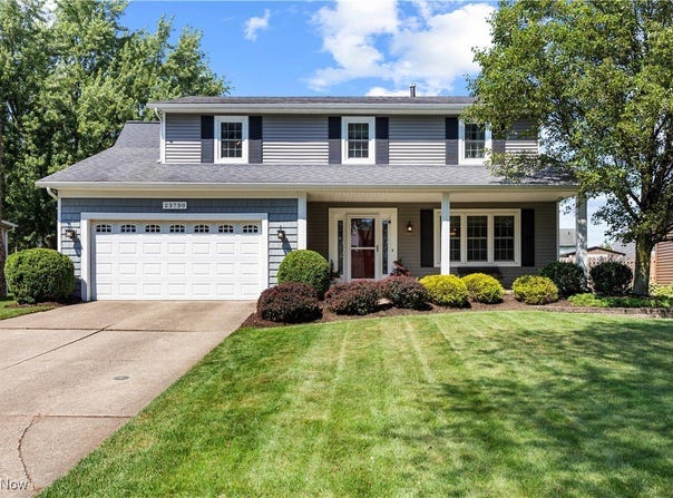 23730 Sawmill Bend, Olmsted Falls, OH 44138