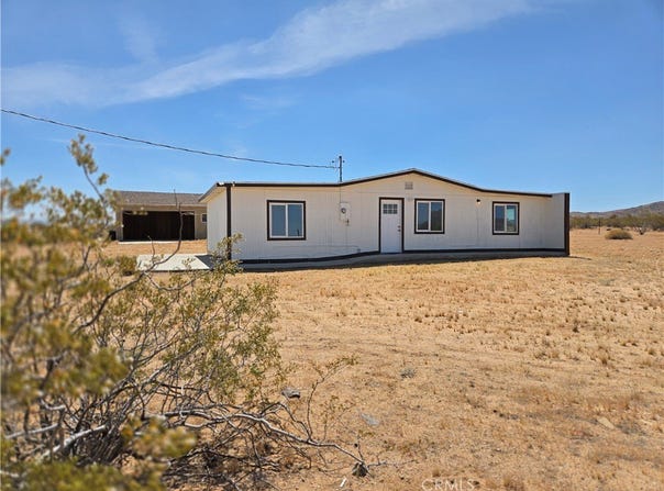 60033 Sespe, Landers, CA 92285