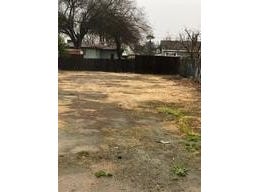 194 S Pine Street, Pixley, CA 93256