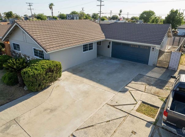 631 Union Street, Delano, CA 93215