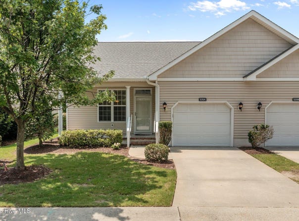 535 Village Green Drive, Morehead City, NC 28557