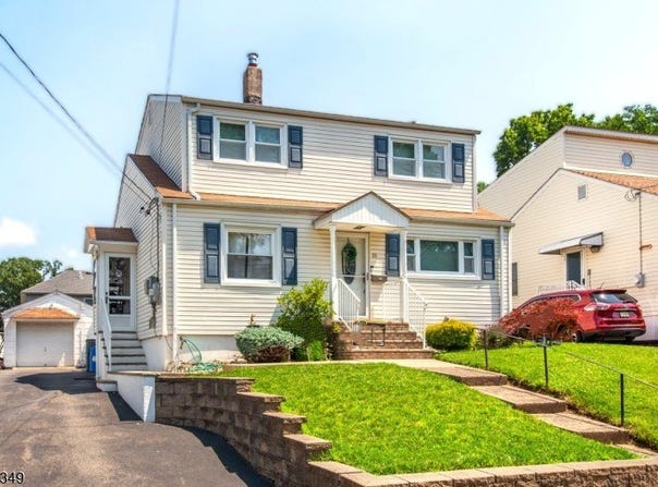 88 Ozone Ave, Cedar Grove Twp., NJ 07009-2129