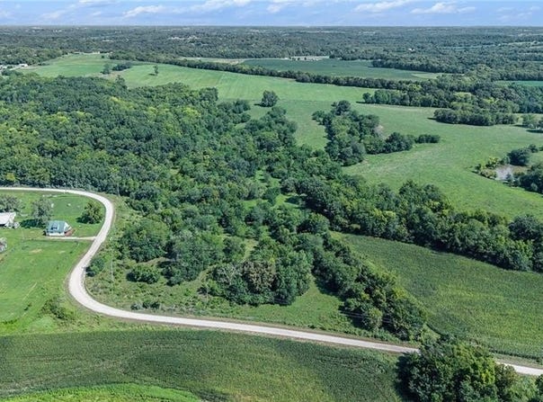 Bolling Road, Lawson, MO 64062