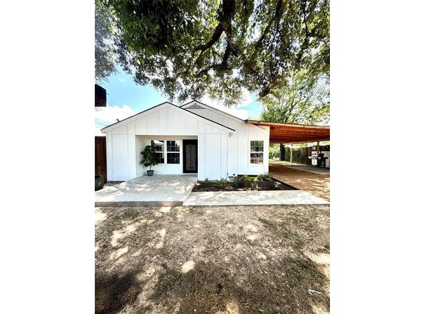 10940 Rylie Crest Drive, Dallas, TX 75217