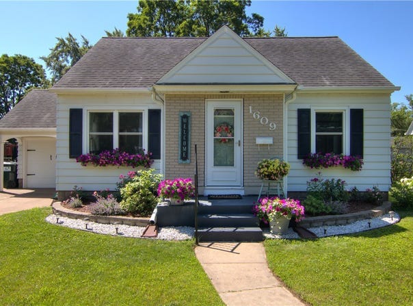 1609 Fenwick Avenue, Eau Claire, WI 54701