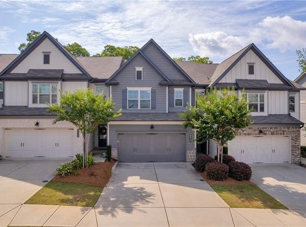 5615 Parkview Lane, Flowery Branch, GA 30542