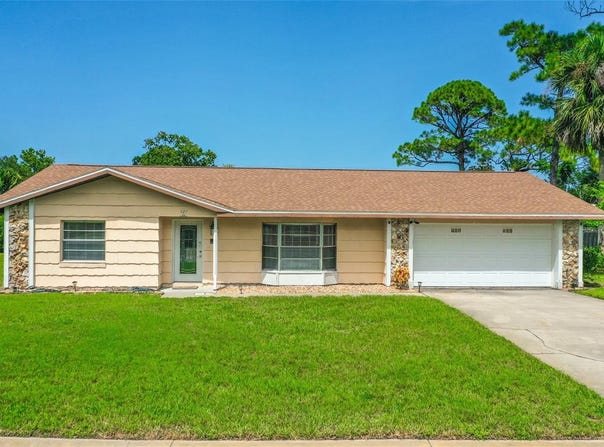 827 WILDWOOD CIRCLE, PORT ORANGE, FL 32127