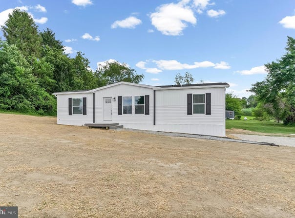 328 LINE Road, KENNETT SQUARE, PA 19348