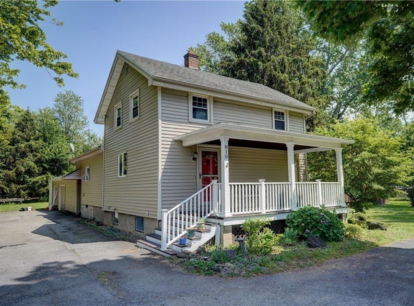 810 Hard Road, Webster, NY 14580