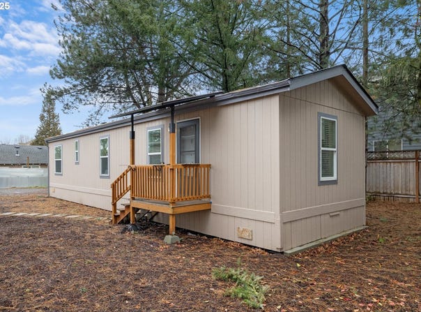 2696 SE PALMQUIST Rd, Gresham, OR 97080