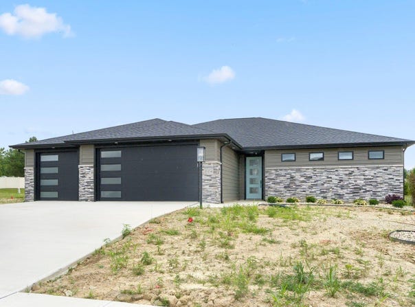 15154 Annabelle Place, Leo, IN 46765-0020