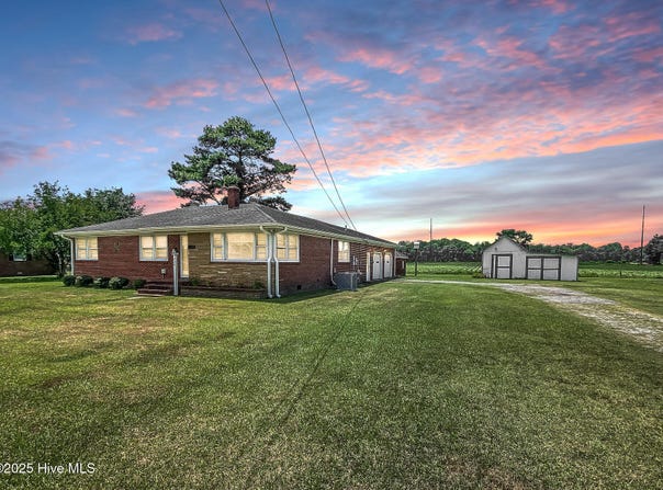 202 Winfall Boulevard, Hertford, NC 27944