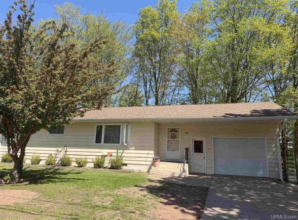 1609 Elm Street, Marquette, MI 49855