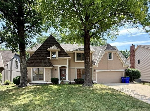 12229 Carter Street, Overland Park, KS 66213