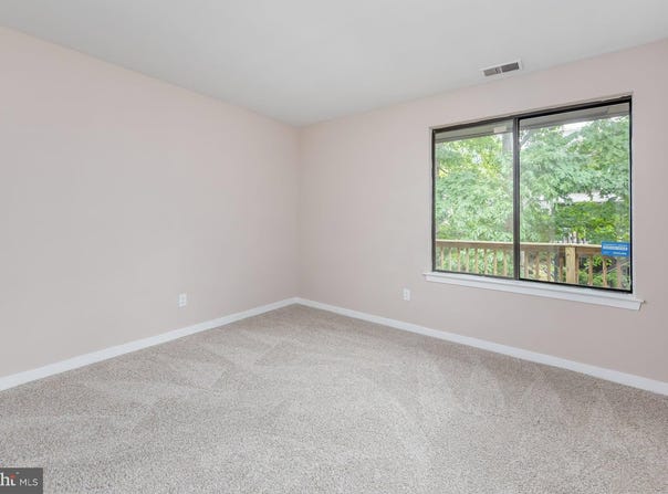 1208 THACKERY COURT, SICKLERVILLE, NJ 08081