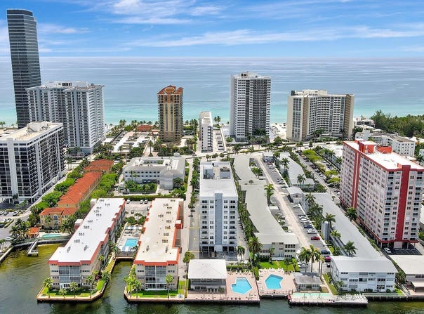 3113 S Ocean Drive, Hallandale Beach, FL 33009