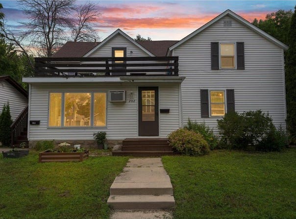 202 N Maple Street, Chaska, MN 55318