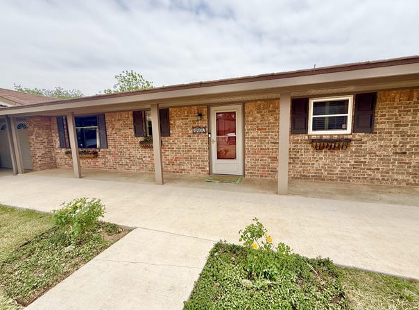 1802 Jefferson Dr, Plainview, TX 79072