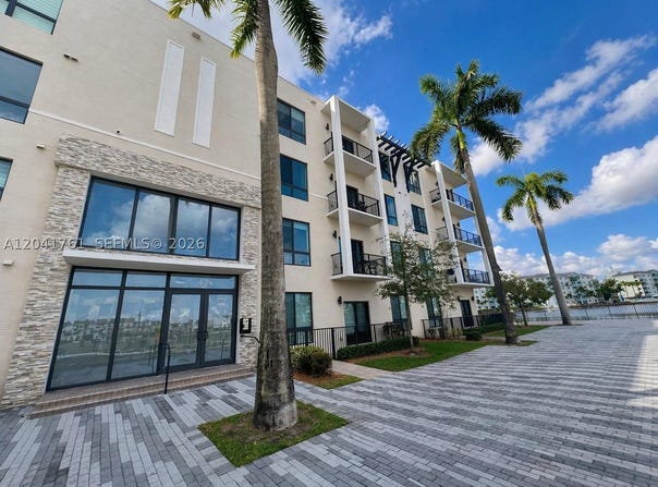 4636 NW 84th Ave, Doral, FL 33166