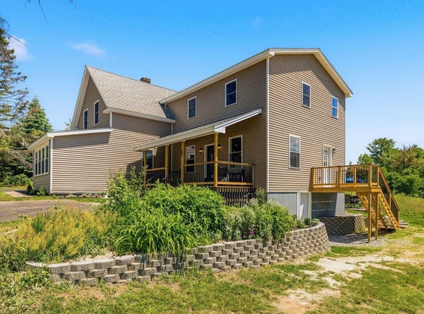25 Mill Street, Epping, NH 03042