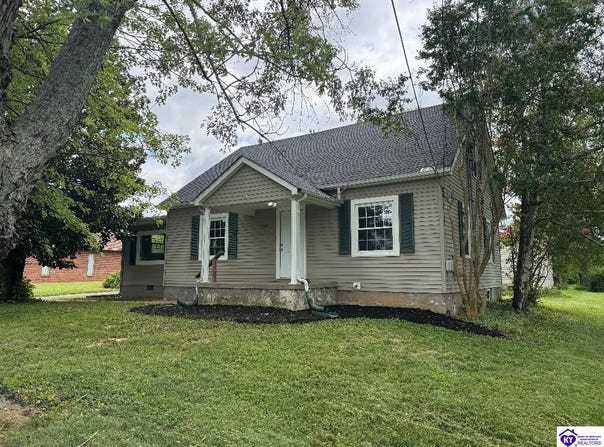 218 W Vine Street, Radcliff, KY 40160