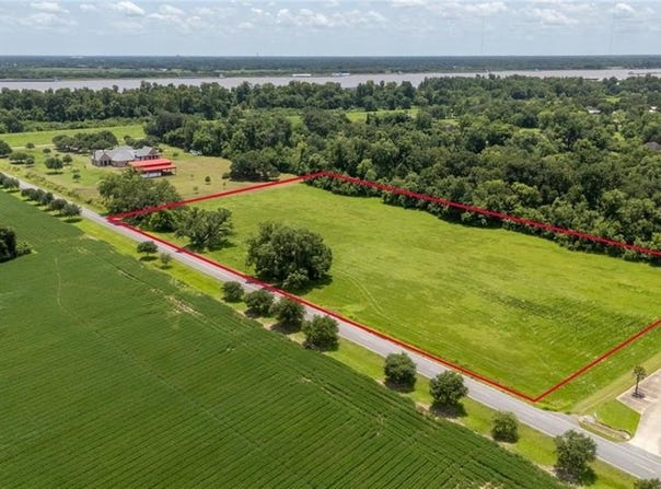 1255 BEAULIEU Lane, Port Allen, LA 70767