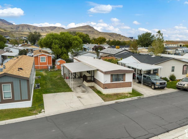 3704 S DEER VALLEY Dr, Magna, UT 84044