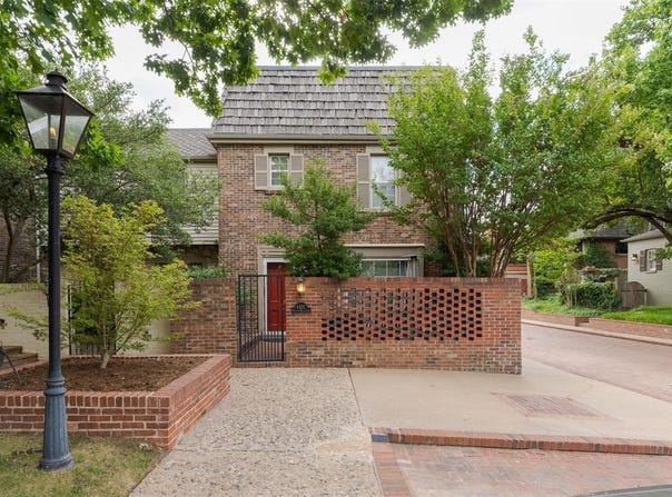 6421 Hunting Hill Lane, Oklahoma City, OK 73116