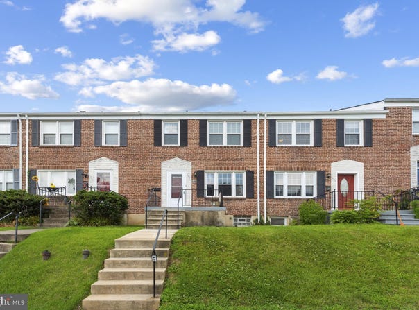 238 MEDWICK GARTH E, CATONSVILLE, MD 21228
