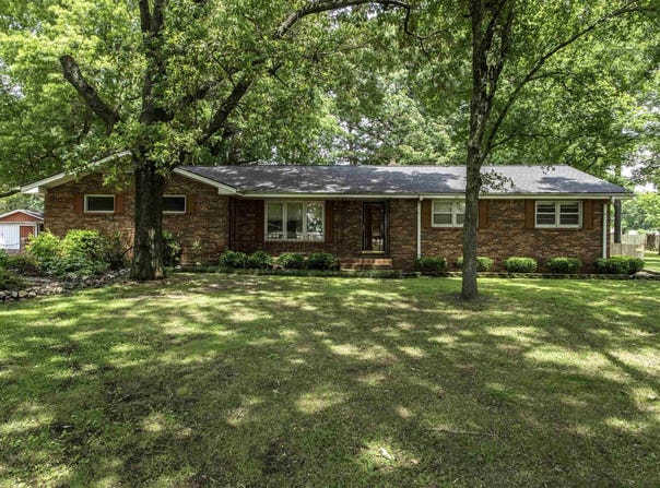 114 US 63B Highway, Bono, AR 72416