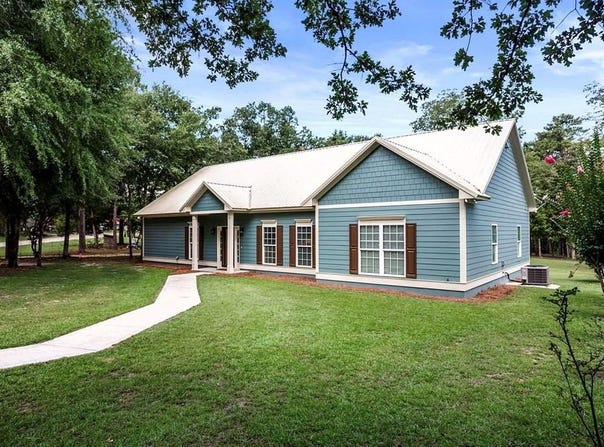 30 Lakepoint Dr, Fort Gaines, GA 39851