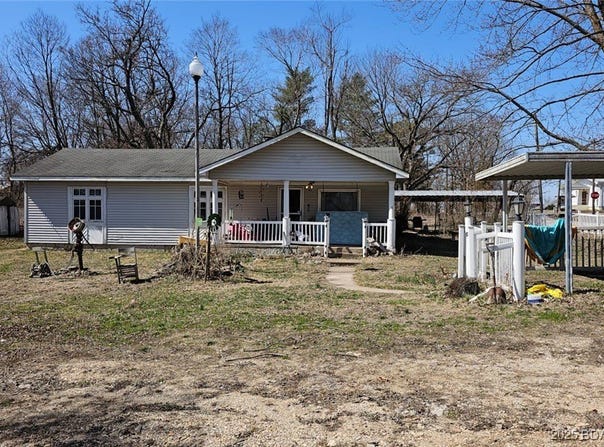 1501 Long Lane, Eldon, MO 65026