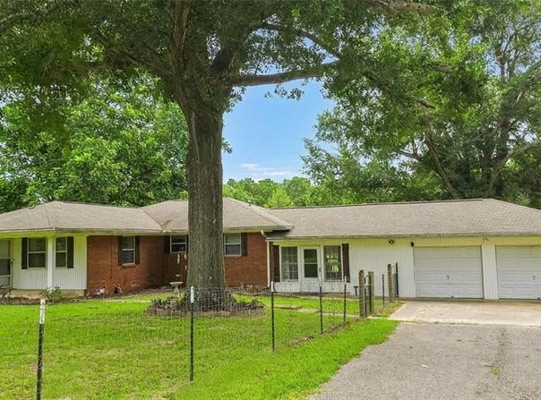 512 AN County Road 161, Elkhart, TX 75839
