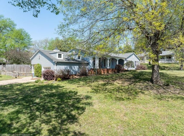 837  N Broadway  AVE, Booneville, AR 72927