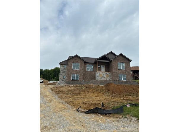 1005 Charlet Ridge Drive, Floyds Knobs, IN 47119