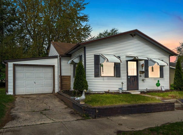 110 Parker Avenue, Kendallville, IN 46755