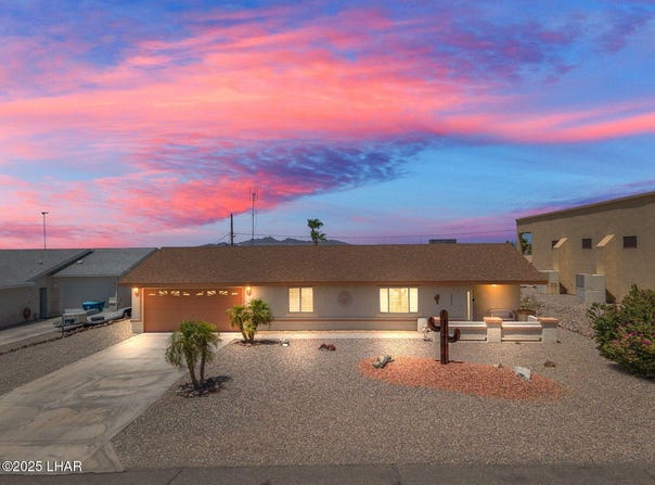 3049 Hidden Valley Dr, Lake Havasu City, AZ 86404