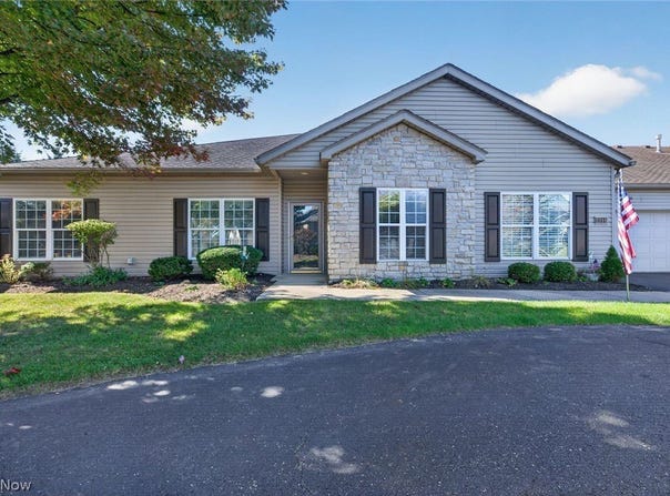 2046 University Commons Drive SE, Massillon, OH 44646