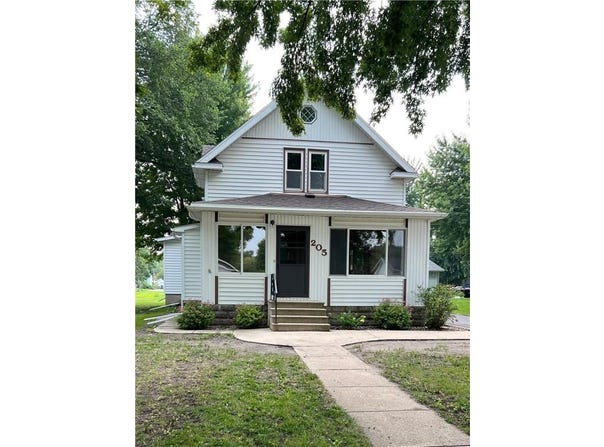 205 3rd Street E, Morgan, MN 56266