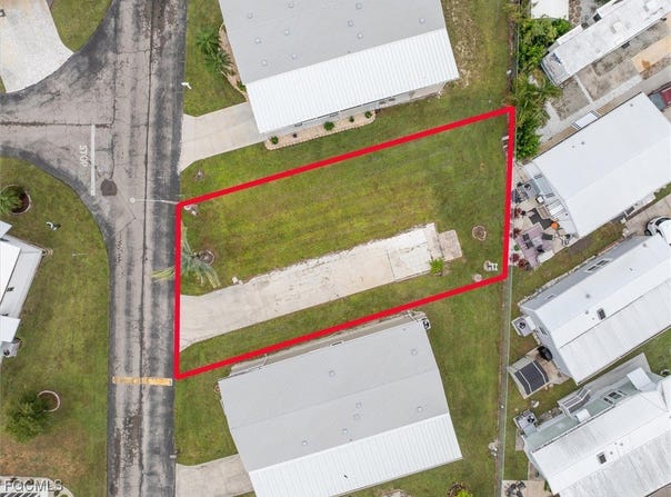 223 Derwent Boulevard W, Fort Myers, FL 33908