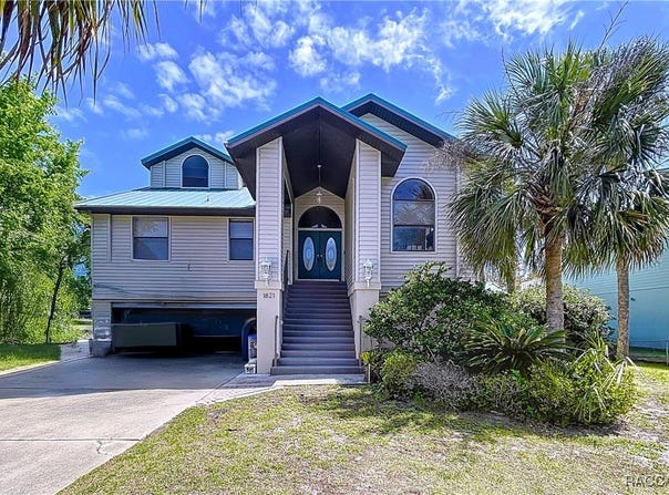 1821 NW 20th Avenue, Crystal River, FL 34428