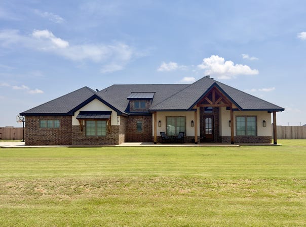 4191 Luke Street, Ropesville, TX 79358