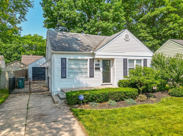 4211 OAKSHIRE Avenue, Berkley, MI 48072