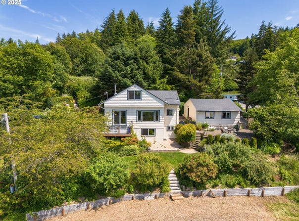 186 RECTOR RD, Wheeler, OR 97147