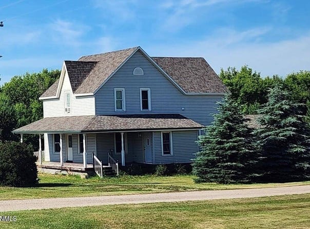 9613 County Road 47, Bottineau, ND 58318