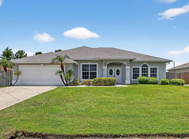 3902 SW Laidlow Street, Port Saint Lucie, FL 34953