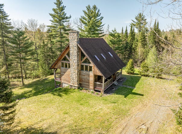 1 Judges Point Road, Abbot, ME 04406